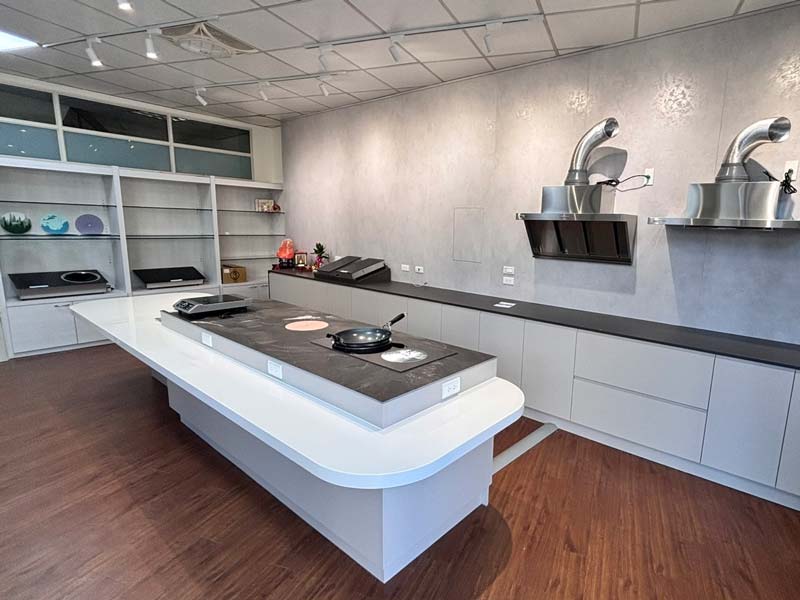 Qun Ge｜EASY Authorized Dealer – Changhua