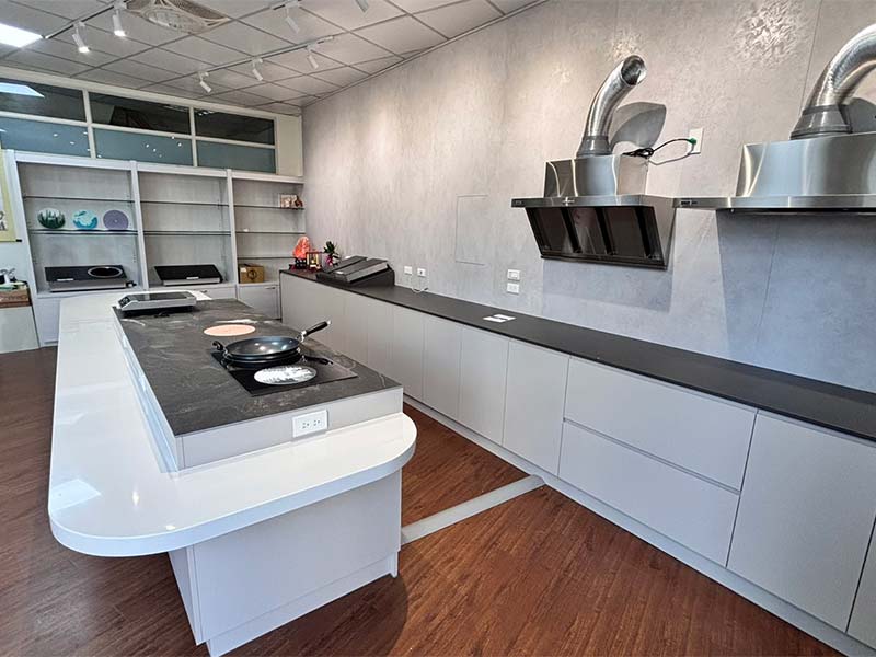 Qun Ge｜EASY Authorized Dealer – Changhua