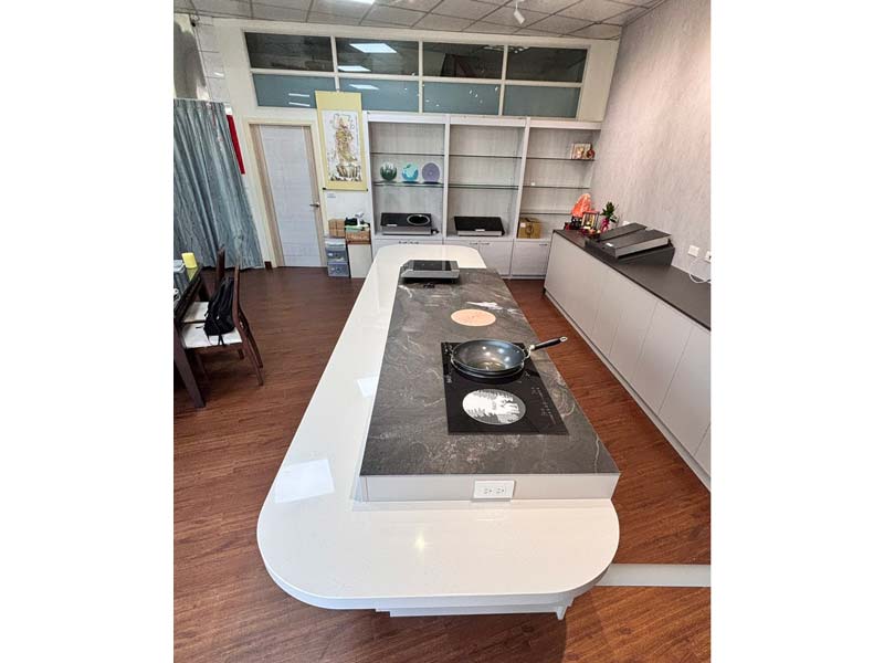 Qun Ge｜EASY Authorized Dealer – Changhua